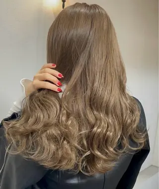 ロング カラー 山口 摩七斗のヘアスタイル