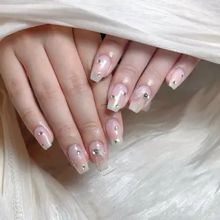 ネイル Maggie Nail🦩のネイルデザイン
