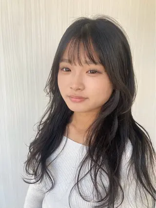 カラー 鶴 姫菜のヘアスタイル