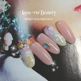 ネイル 小顔と腸の専門店 ラクーラビューティのエステ・リラクイメージ