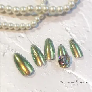 ネイル NAILST Naomiのネイルデザイン