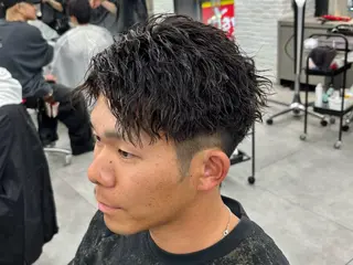 パーマ メンズ 【ØVARL】🦁 メンズパーマ/レオのヘアスタイル