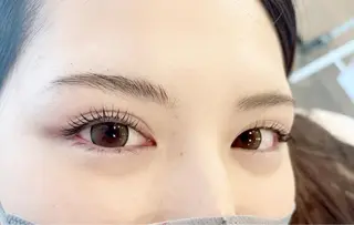 マツエク・マツパ アイブロウ 東野ゆい🌼 eyelashのマツエク・マツパデザイン