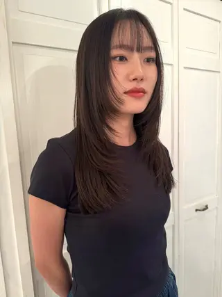 カラー ブリーチカラー🎀 韓国風/寺門美優のヘアスタイル