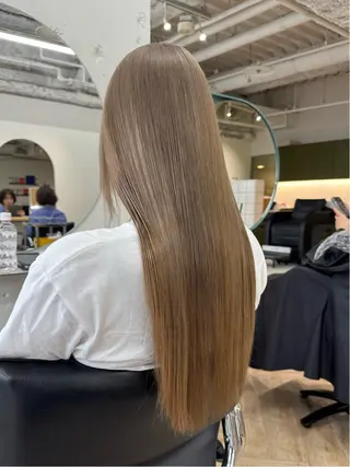 ロング 新潟/万代/ベージュ ダブルカラー髙橋魁真のヘアスタイル