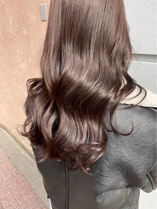 セミロング カラー 佐藤 玲音のヘアスタイル