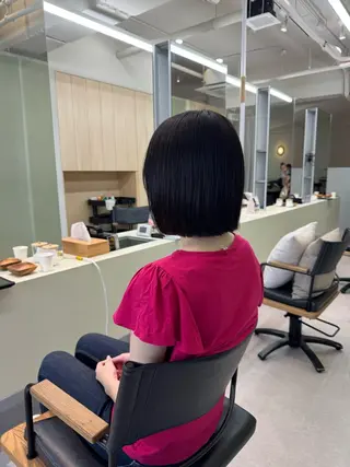 ショート DEE okazakiのヘアスタイル