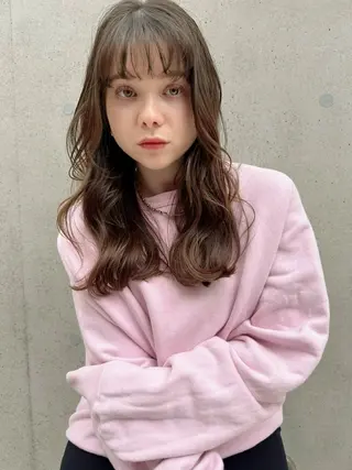 セミロング カラー パーマ 透明感・艶カラー/ 坂田友梨奈のヘアスタイル