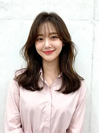 セミロング カラー 韓国レイヤーカット 🫧大阪梅田レイヤーのヘアスタイル