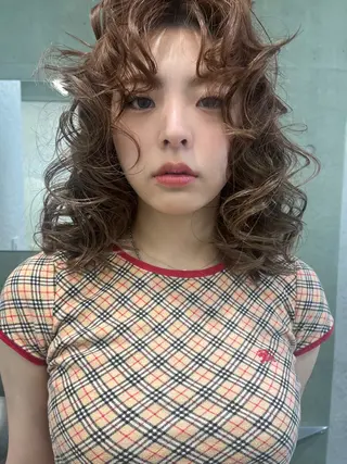 セミロング 田中 里奈のヘアスタイル