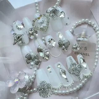 ネイル Rire_eye+beauty_nail所属・Rire_ nail_yukiのネイルデザイン