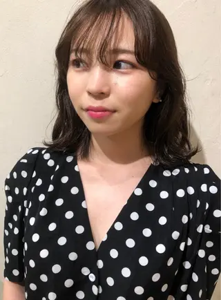 ミディアム レイヤーカット/ 透明感カラーmikuのヘアスタイル