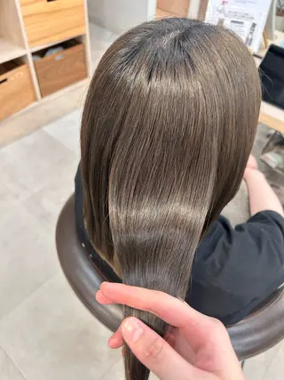 ミディアム 光を纏うツヤ感ロング Natsuki🤍のヘアスタイル