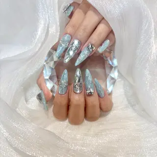 ネイル WISTERIA SAKAEのネイルデザイン