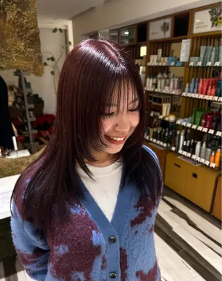 ロング Befine所属・岸 奈々香のヘアスタイル