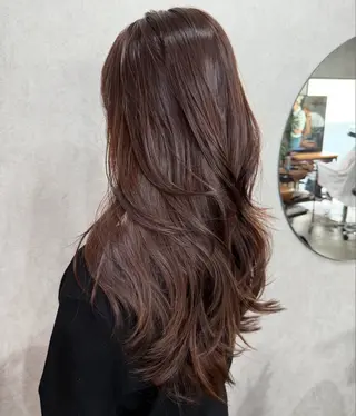 ロング カラー AIRI layer cut hairのヘアスタイル