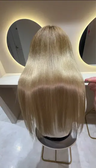 セミロング 縮毛矯正専門✨ 統括MGみよしのヘアスタイル