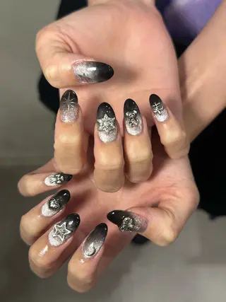 ネイル neouv所属・NEOUV_ mikuのネイルデザイン