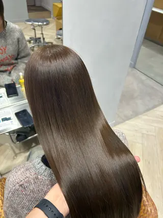 ロング hayato/透明感 カラー/グレージュのヘアスタイル