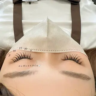 マツエク・マツパ ドーリーラッシュイオンモール熊本店所属・江藤 紅葉の眉毛・アイブロウイメージ