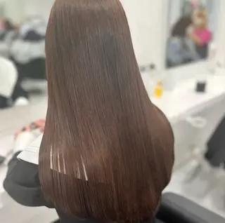 ロング カラー 🫧うる艶トレンド 🫧透明感カラーのヘアスタイル