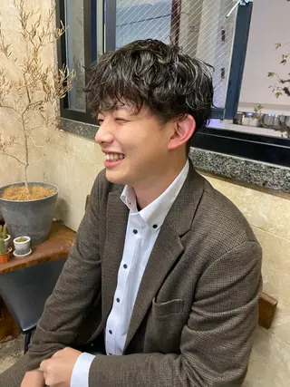 パーマ メンズ 地毛風艶カラー🌿 喜多夏海のヘアスタイル