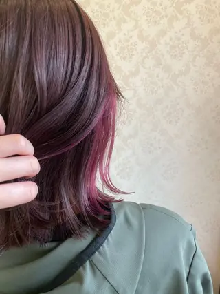 カラー ヒヨシ ルナのヘアスタイル