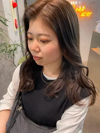 セミロング カラー ヘアアレンジ XENA表参道 MIKUのヘアスタイル