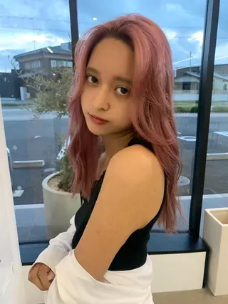 ロング カラー YU KIのヘアスタイル