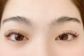 マツエク・マツパ Lua eye beauty和泉府中店所属・金井 まどかのマツエク・マツパデザイン