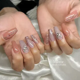 ネイル nailsalon Mirrorのネイルデザイン