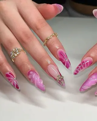 ネイル Queen Nail 柏店　クイーンネイルのネイルデザイン