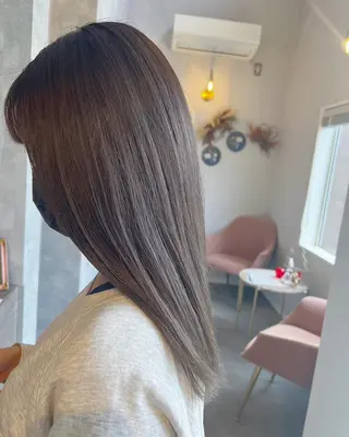 セミロング PACE所属・ayumi ／透明感カラーのヘアスタイル