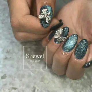 ネイル S♡JEWEL所属・S. JEWELのネイルデザイン