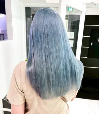 ロング カラー ヘアアレンジ 🫧透明感ブリーチ 似合わせ🫧あい🫧のヘアスタイル