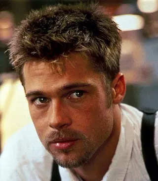 ショート カラー 宮崎 恵多のヘアスタイル