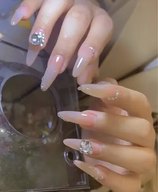 ネイル 高木 維麗絲のネイルデザイン