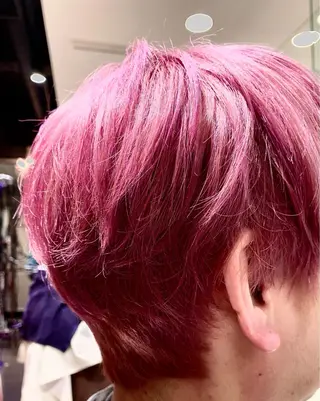 ショート カラー アートディレクター のぐちのヘアスタイル