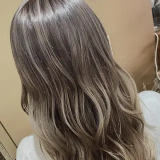 ミディアム カラー AMI Hair  supply所属・髪質改善カラー 韓国風レイヤーのヘアスタイル