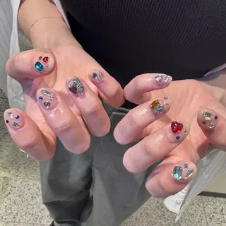 ネイル RIEKO🍒 ワンホン♡推しネイルのネイルデザイン