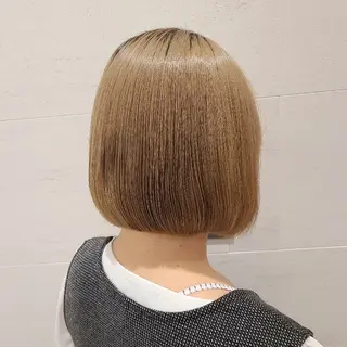 ミディアム レナークソワン ちだしえりのヘアスタイル