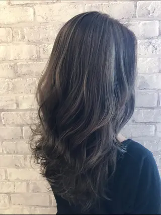 ロング カラー 大人レイヤー& 透明感カラー💄のヘアスタイル