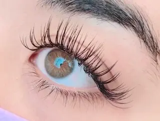 マツエク・マツパ PROGRESS 守谷店SAYAKAのマツエク・マツパデザイン