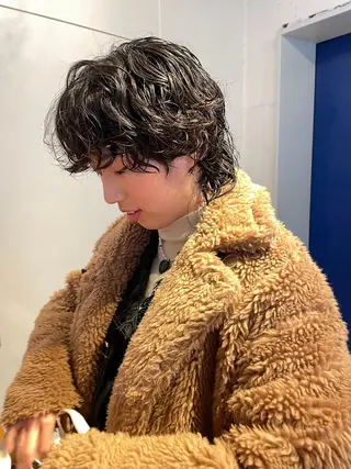 ミディアム パーマ レイヤー／似合わせ TAKUYAのヘアスタイル