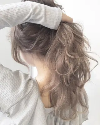 ロング カラー パーマ ヘアアレンジ 【公式】amble luxe池袋東口🩷のヘアスタイル