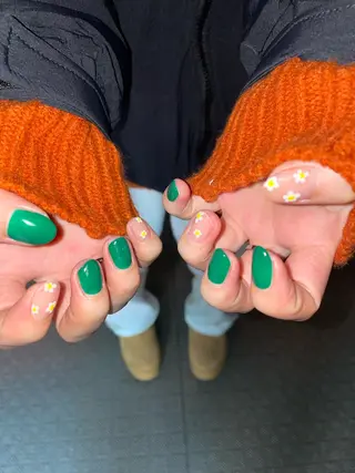 ネイル ulu🌼 nanaのネイルデザイン