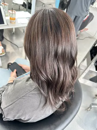 ロング ならざきつぐみ /天王寺/ハイトーンのヘアスタイル