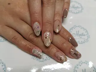 ネイル ネイルリボン 受付スタッフのネイルデザイン