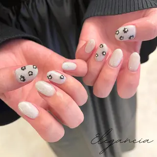 カラー ネイル Elegancia. Hiromiのネイルデザイン