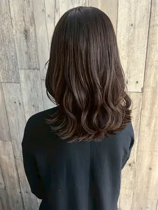 カラー 鈴木 凜のヘアスタイル